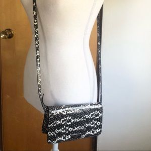 Henri Bendel Cell Phone Wallet Crossbody